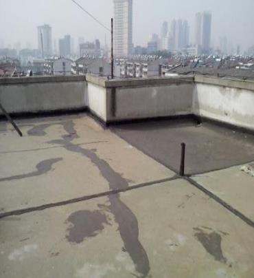 理塘漏水维修 楼顶漏水是什么原因，楼顶漏水维修方法是什么?